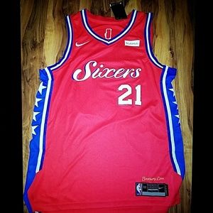 joel embiid red jersey